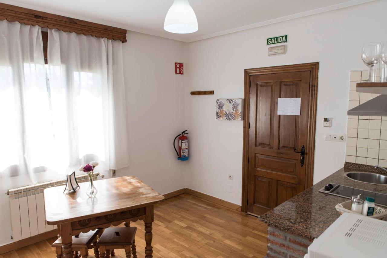Apartamentos Alegria Santillana del Mar Bagian luar foto