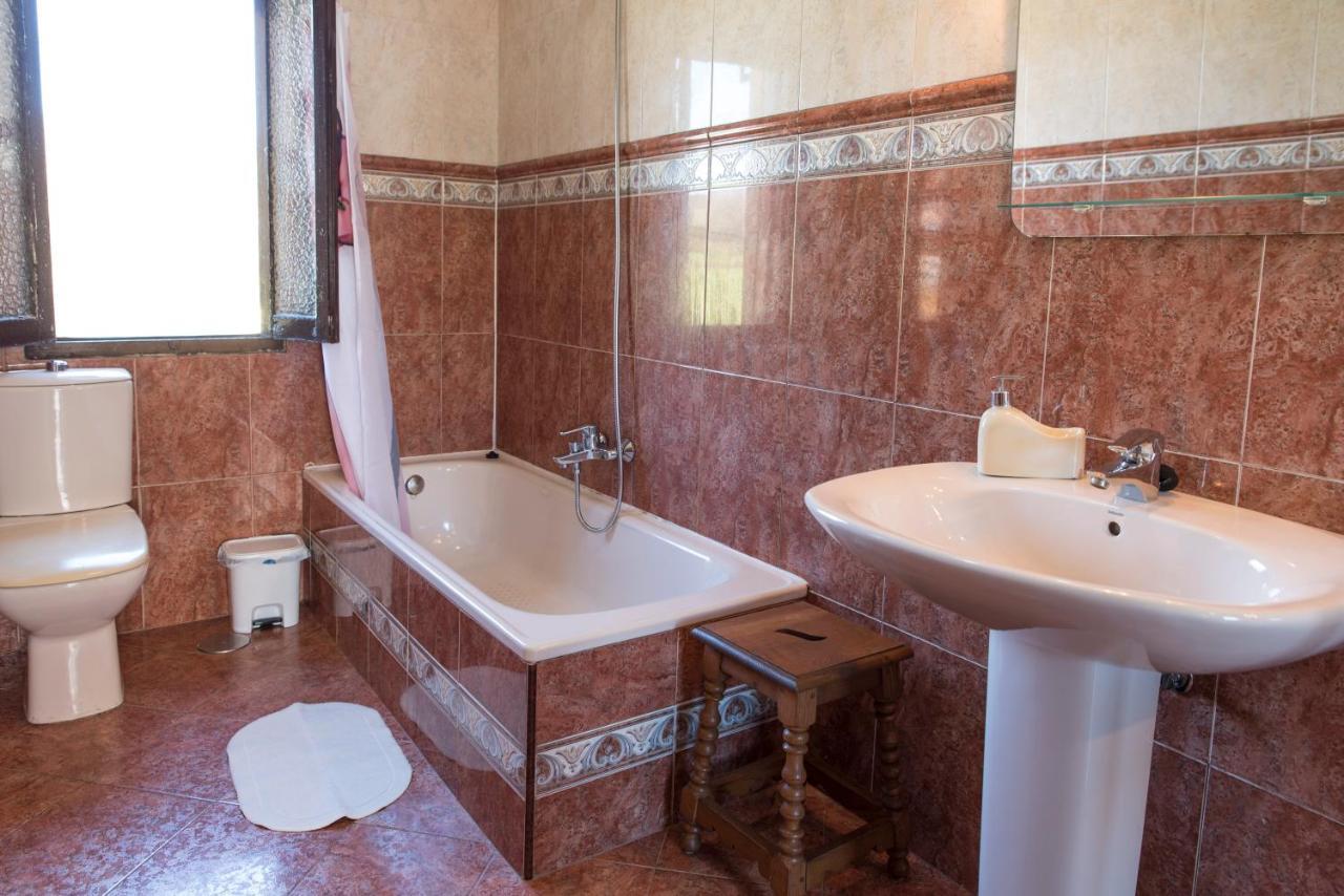 Apartamentos Alegria Santillana del Mar Bagian luar foto