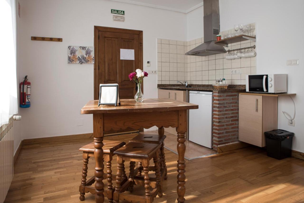 Apartamentos Alegria Santillana del Mar Bagian luar foto